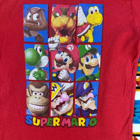 Super Mario Bros Graphic Print Tee Video‎ Game Characters Red Kids Size 7 - Picture 2 of 5